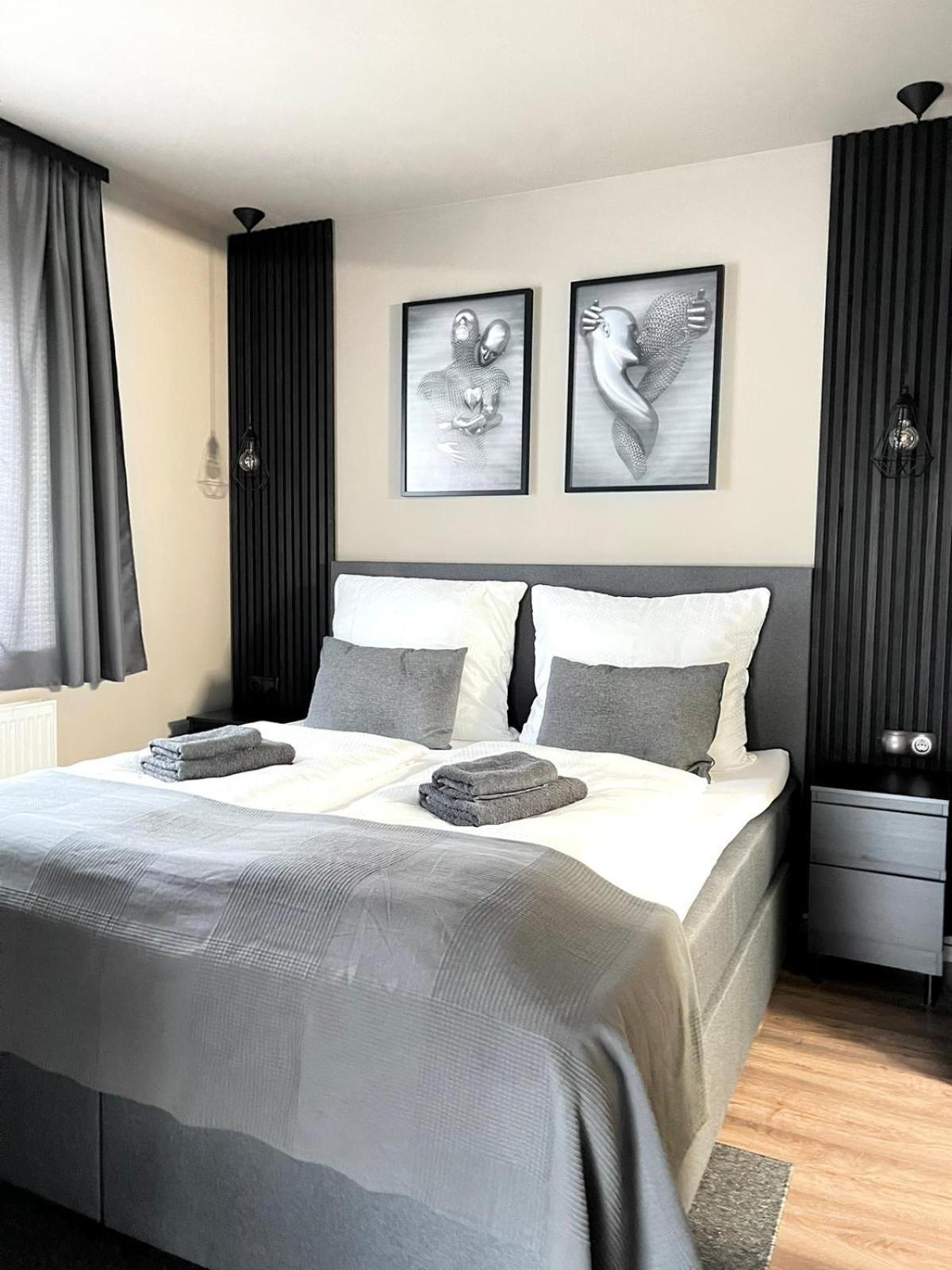 The Steakhouse - Guest Rooms سانكت يوهان ايم بونغ المظهر الخارجي الصورة