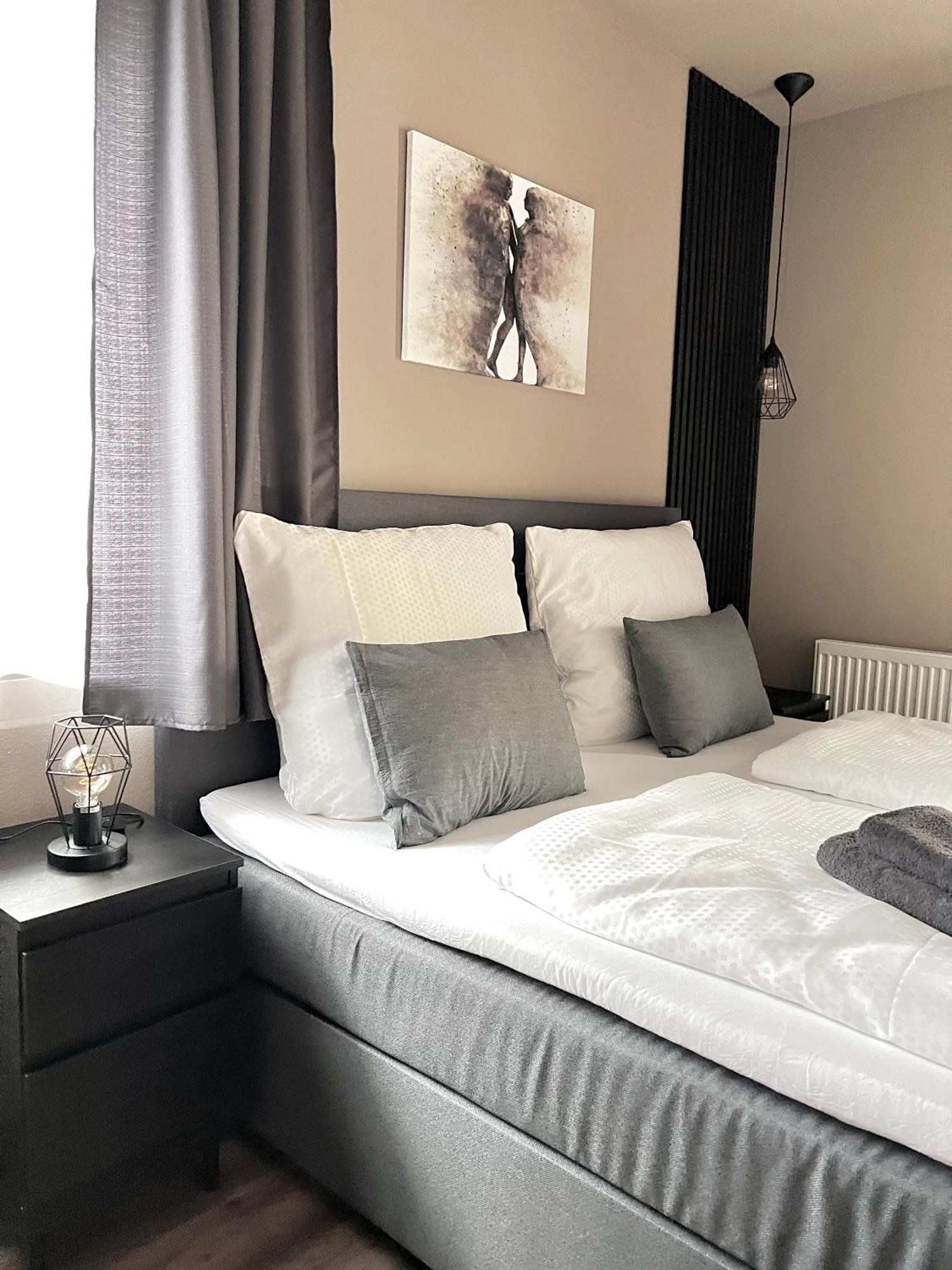 The Steakhouse - Guest Rooms سانكت يوهان ايم بونغ المظهر الخارجي الصورة